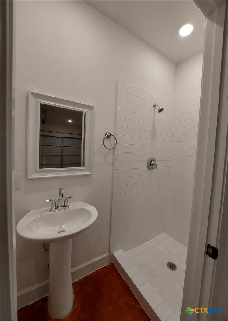 121 Spanish Oak Trail Property Photo 23