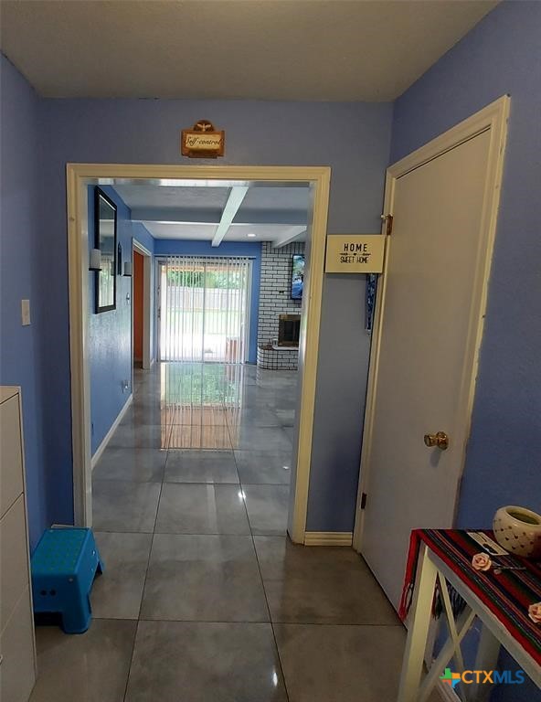2303 Dover Road Property Photo 2