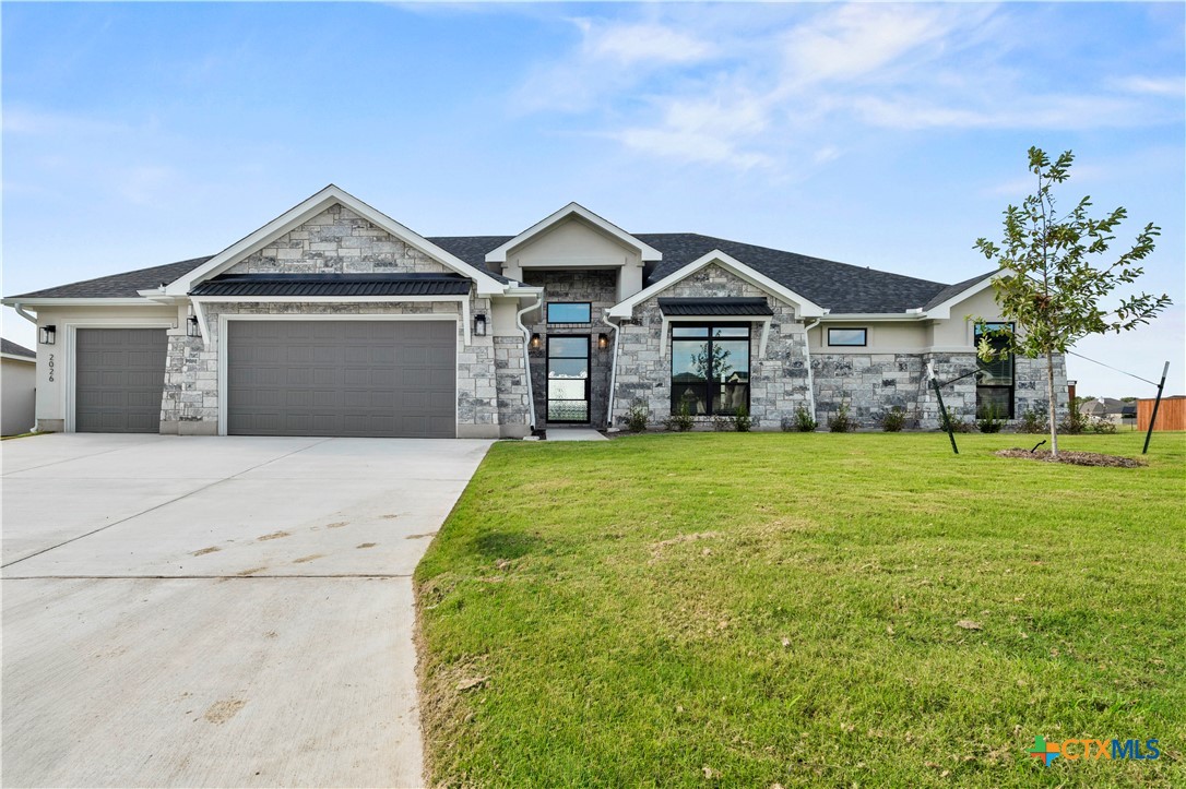 2026 Gray Fox Drive Property Photo 1