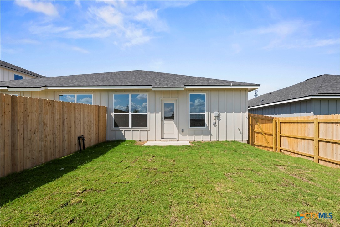 8910 Little Leaf Mulberry Drive Property Photo 15