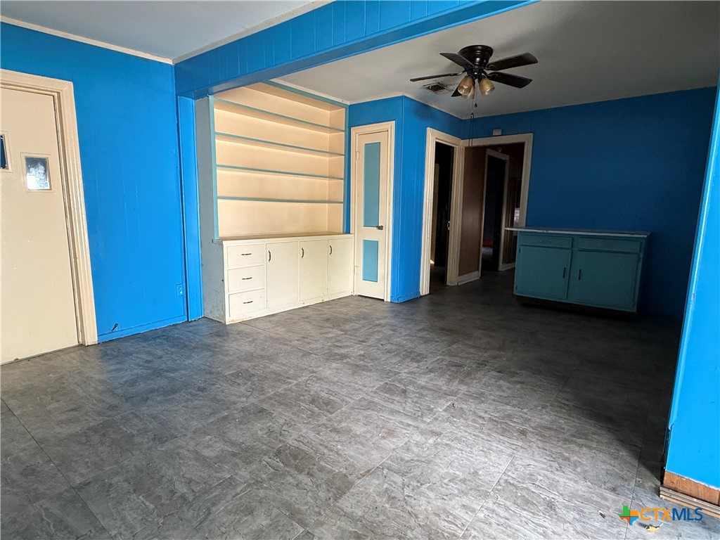 2701 Nightingale Street Property Photo 4