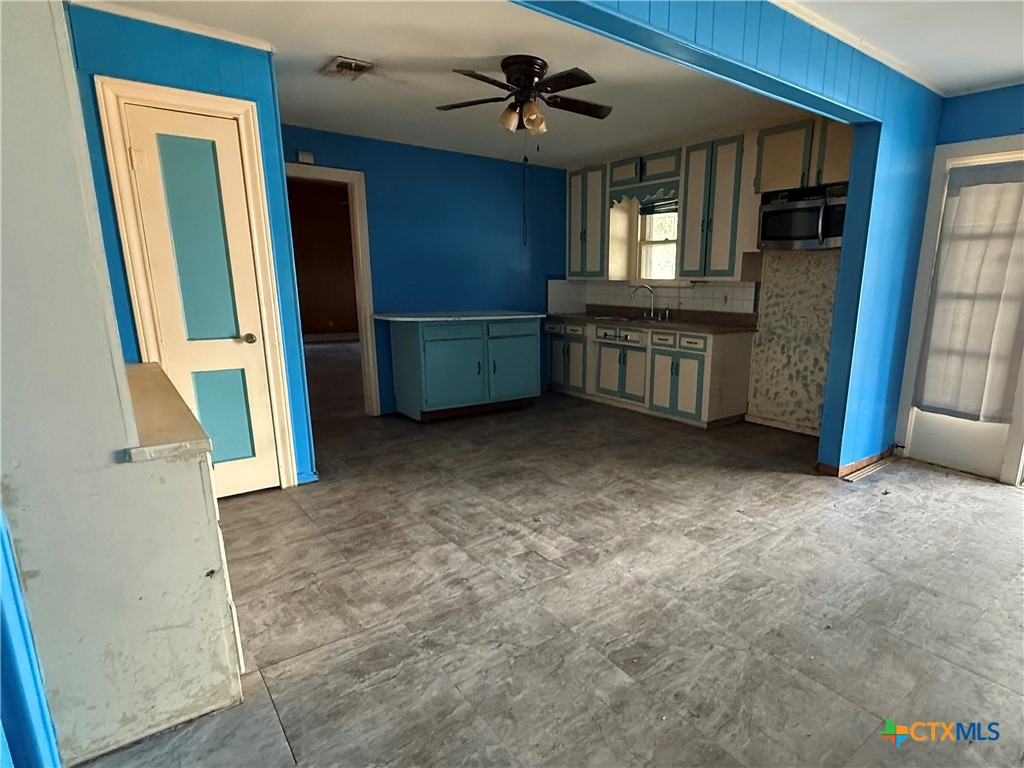 2701 Nightingale Street Property Photo 5