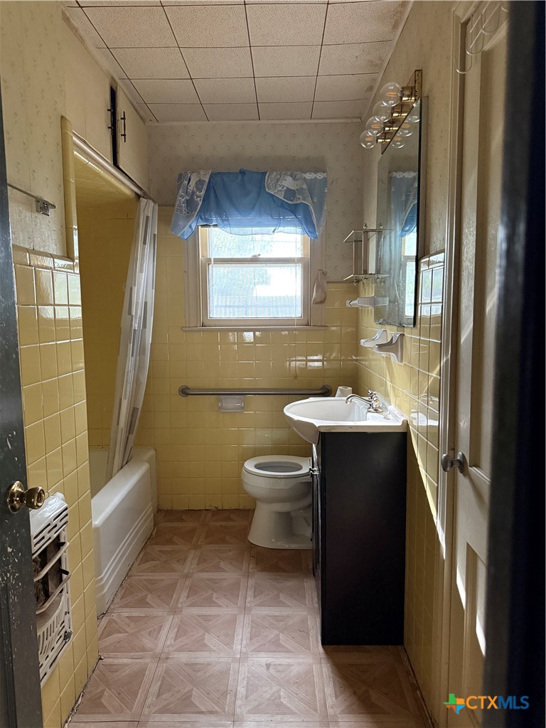 2701 Nightingale Street Property Photo 7