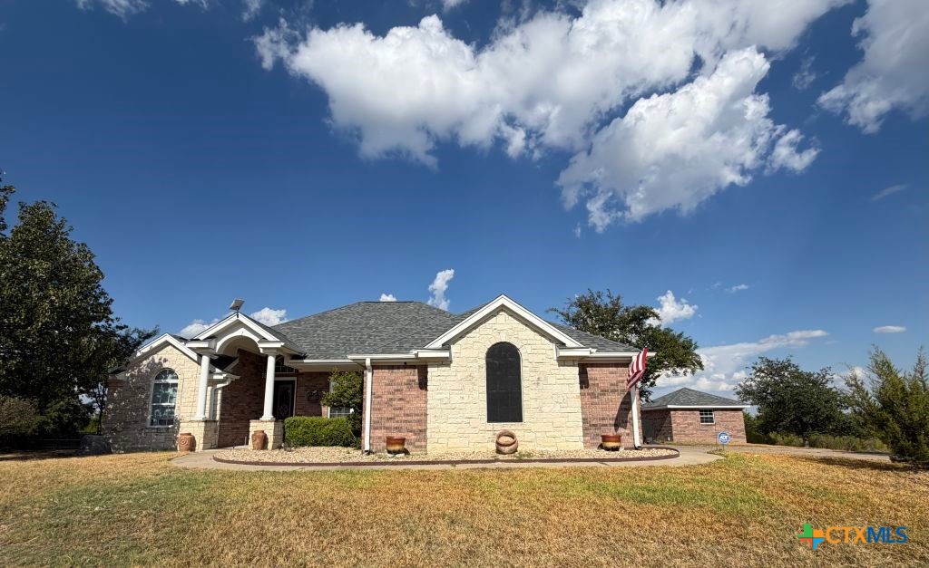 2907 Wild Horse Circle Property Photo 1
