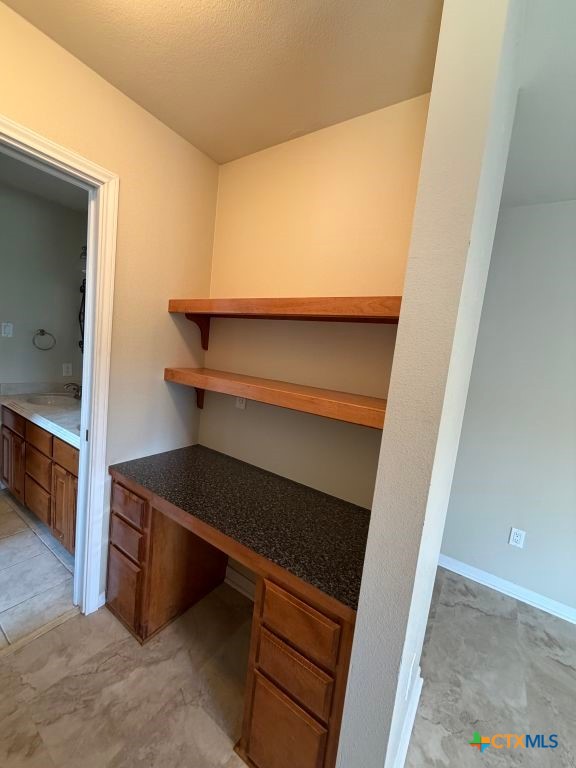 2907 Wild Horse Circle Property Photo 6