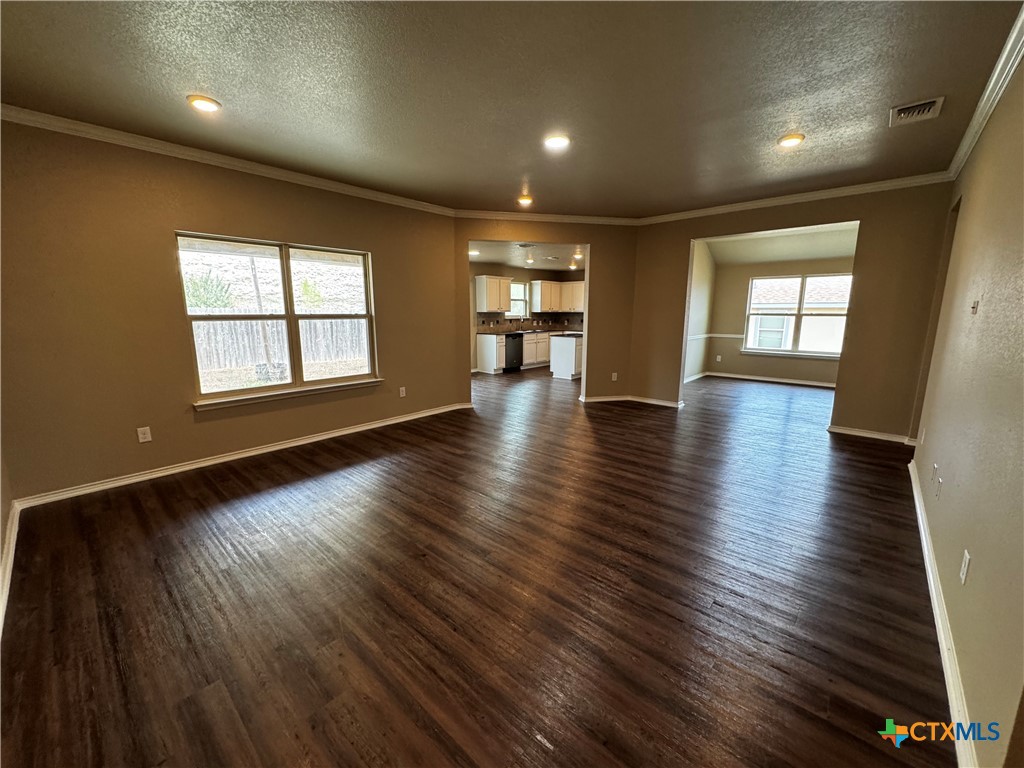 1708 Cline Drive Property Photo 2