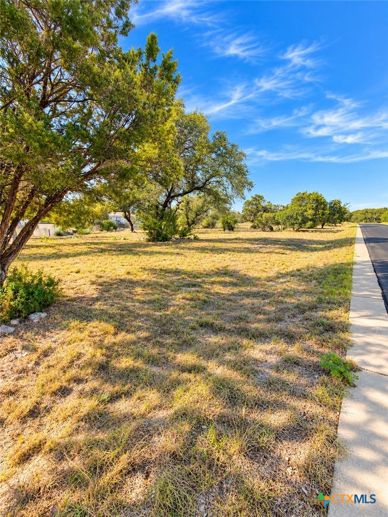 1701 Fox Foot Property Photo 2