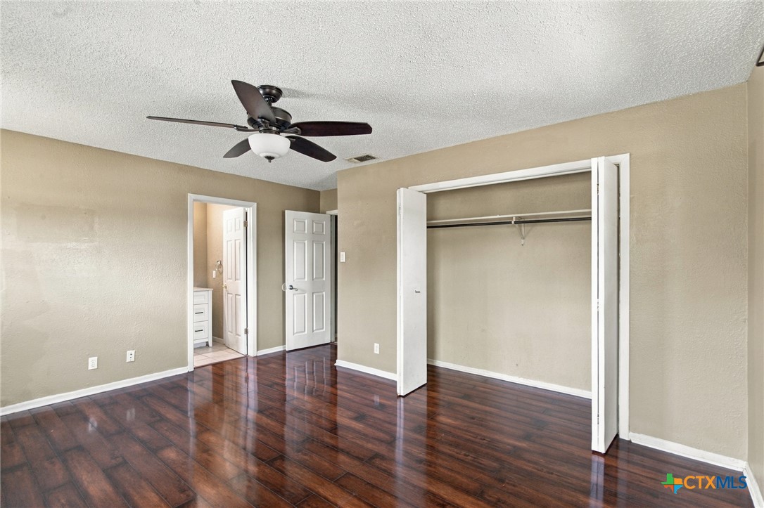 652 Mockingbird Lane Property Photo 16