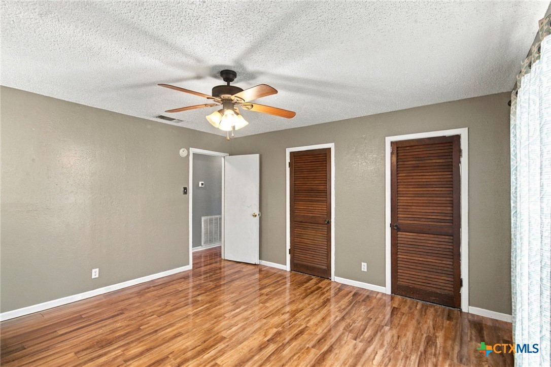 652 Mockingbird Lane Property Photo 19