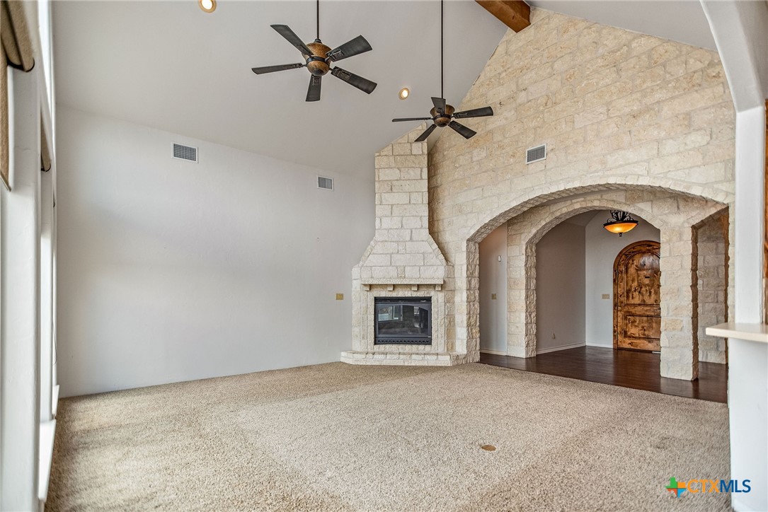 6903 Fm 236 Property Photo 10