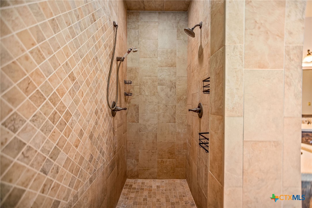 6903 Fm 236 Property Photo 18