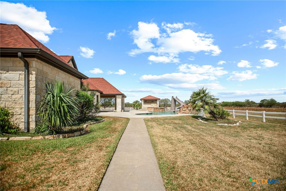 6903 Fm 236 Property Photo 31