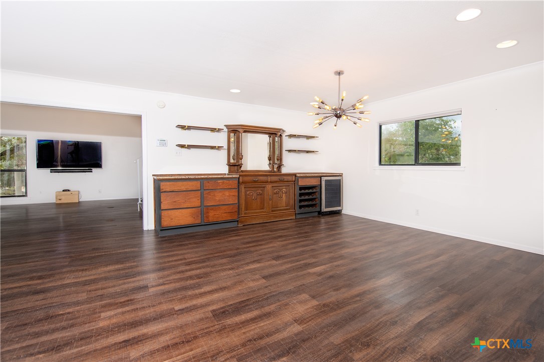 54 S Hampton Drive Property Photo 8