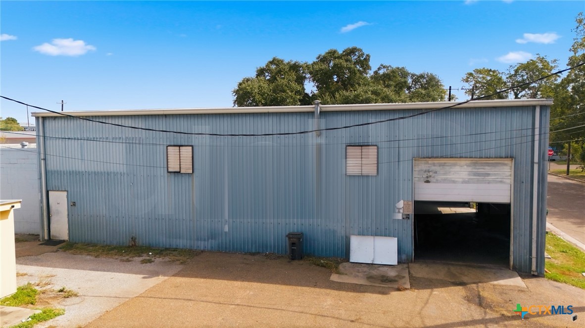 805 E Rio Grande Street Property Photo 24
