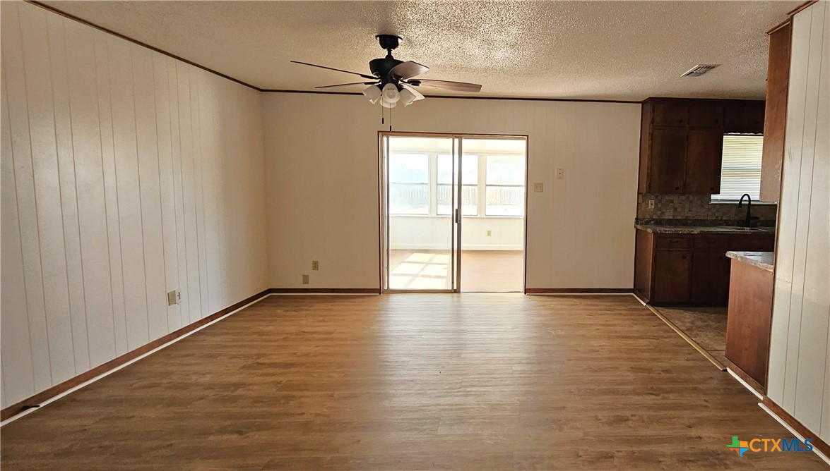 205 Rose Avenue Property Photo 6