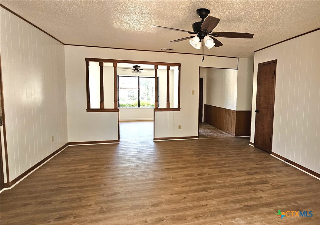 205 Rose Avenue Property Photo 8