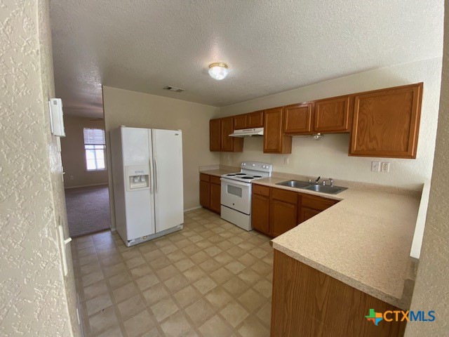 2808 Leroy Circle B Property Photo 13