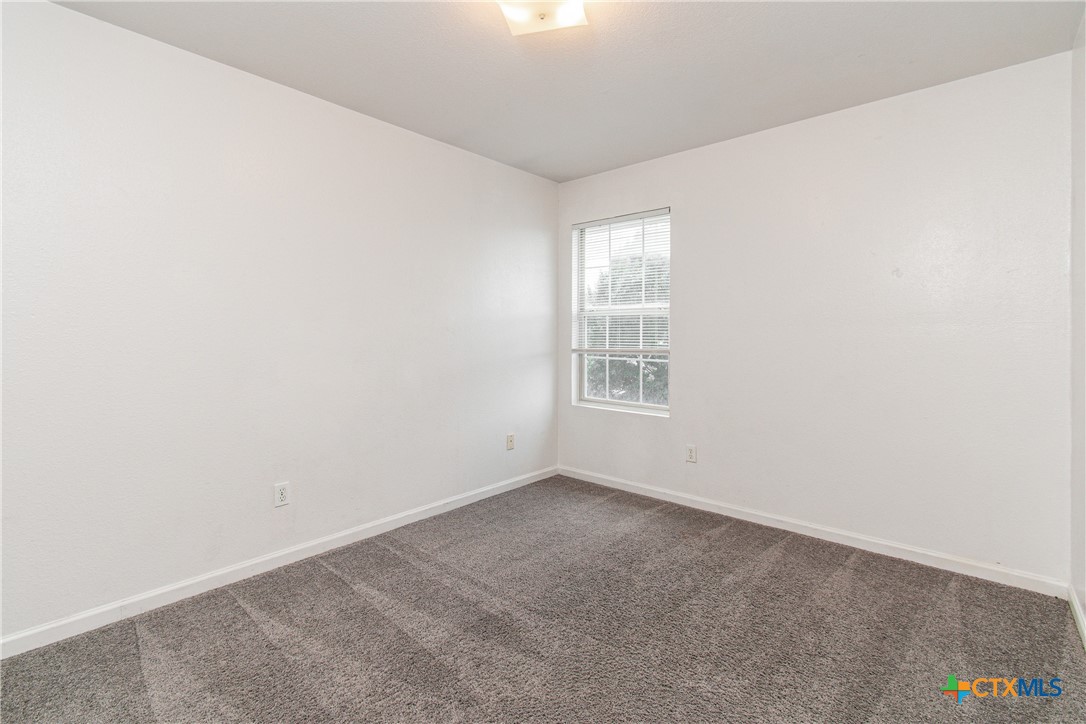 4303 Alan Kent Drive D Property Photo 11