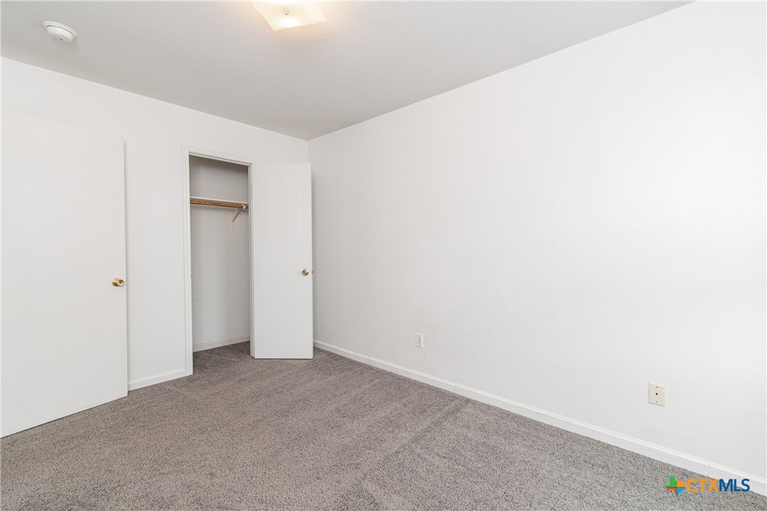 4303 Alan Kent Drive D Property Photo 12