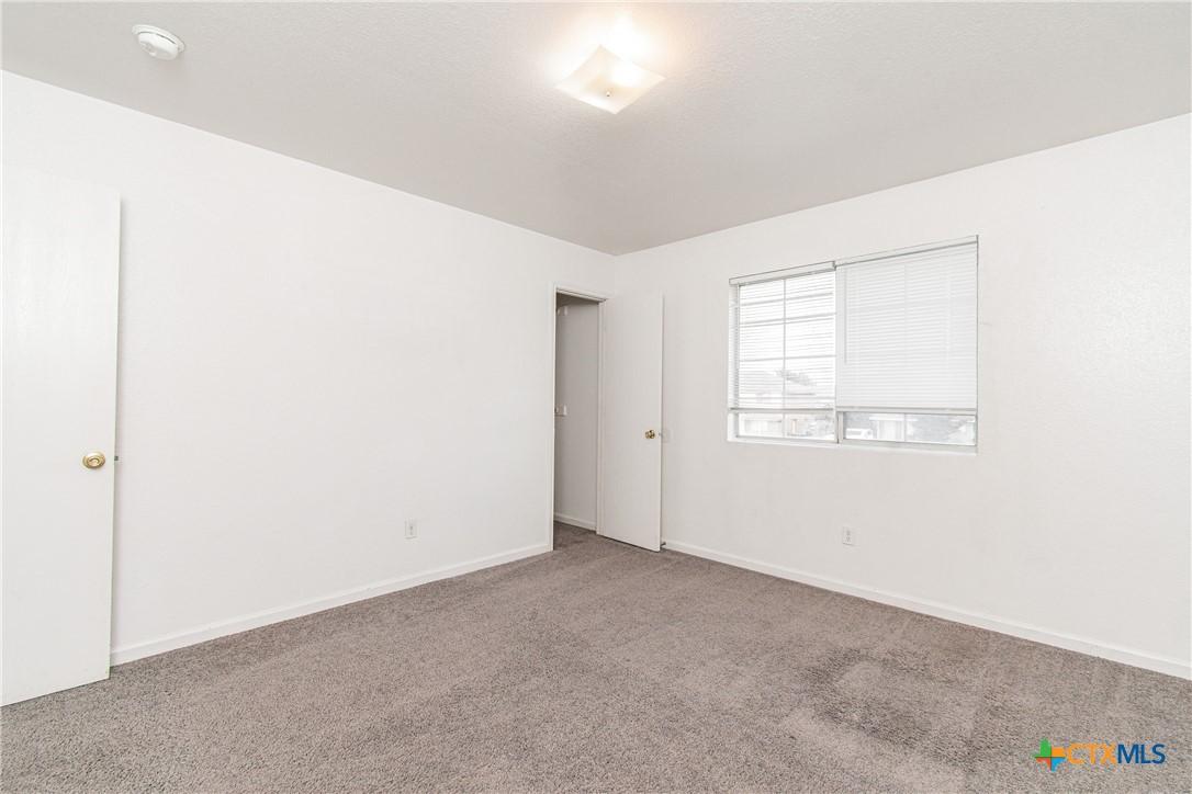 4303 Alan Kent Drive D Property Photo 16