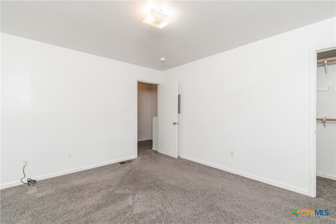 4303 Alan Kent Drive D Property Photo 17
