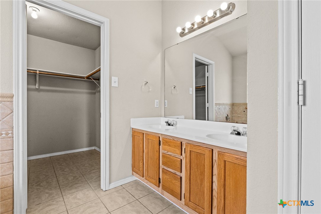 2319 Schwald Road Property Photo 7