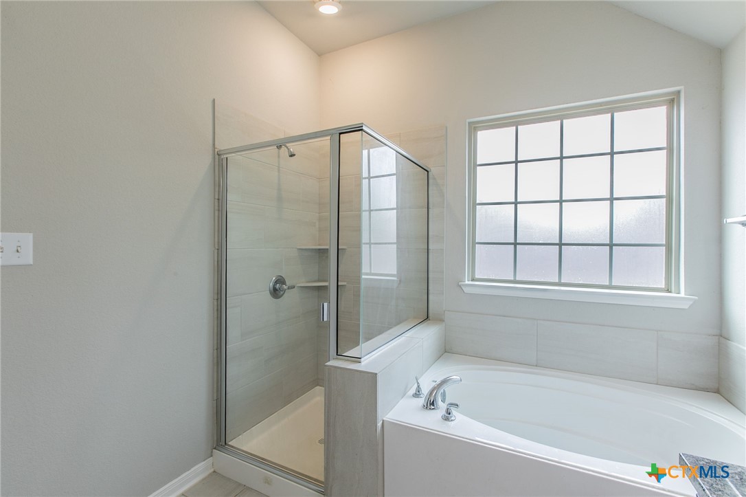 1652 Hillside Drive Property Photo 12