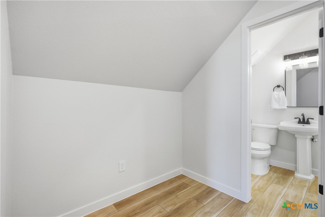 1801 Fawn Creek Street Property Photo 31