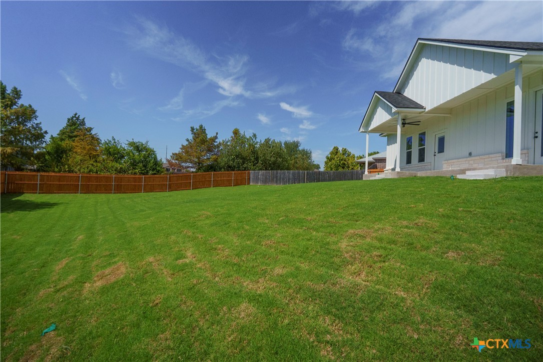 1801 Fawn Creek Street Property Photo 38