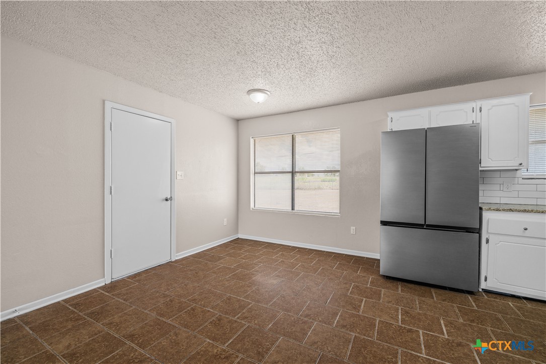 305 Skyview Circle Property Photo 14