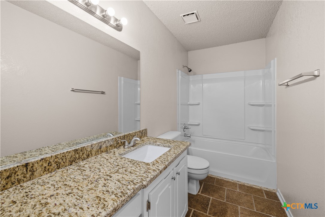 305 Skyview Circle Property Photo 18