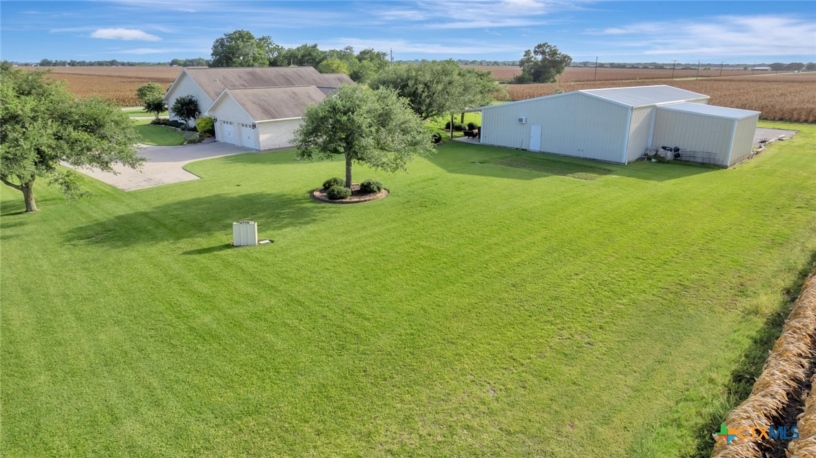 444 County Road 237 Property Photo 44