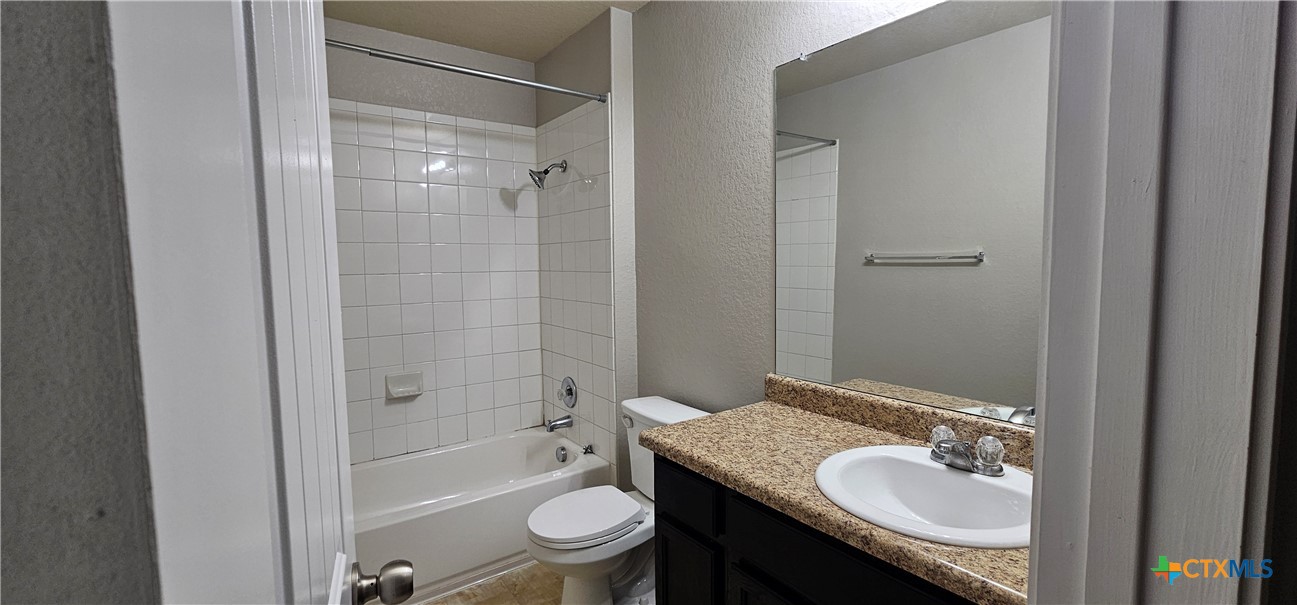 1052 Lilac Wind Property Photo 18