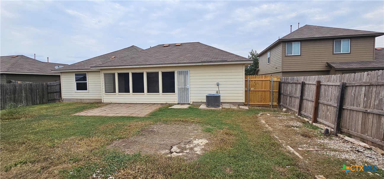 1052 Lilac Wind Property Photo 22