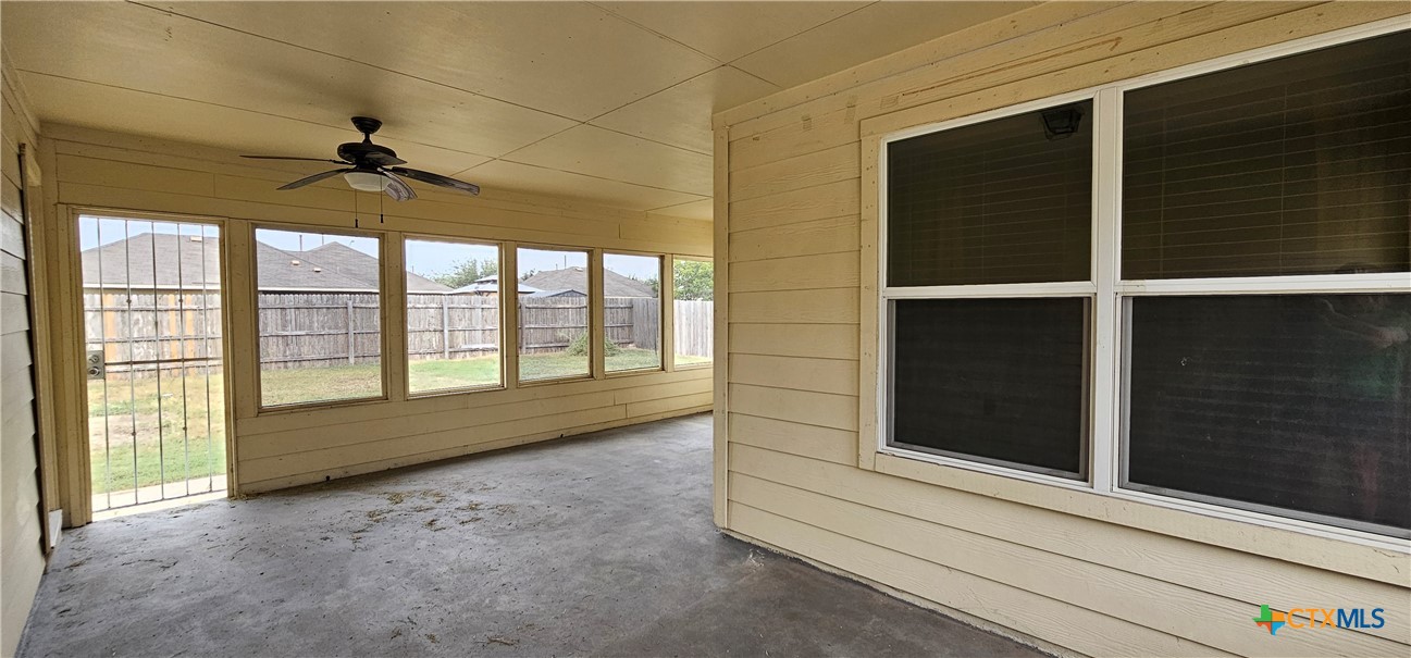 1052 Lilac Wind Property Photo 24