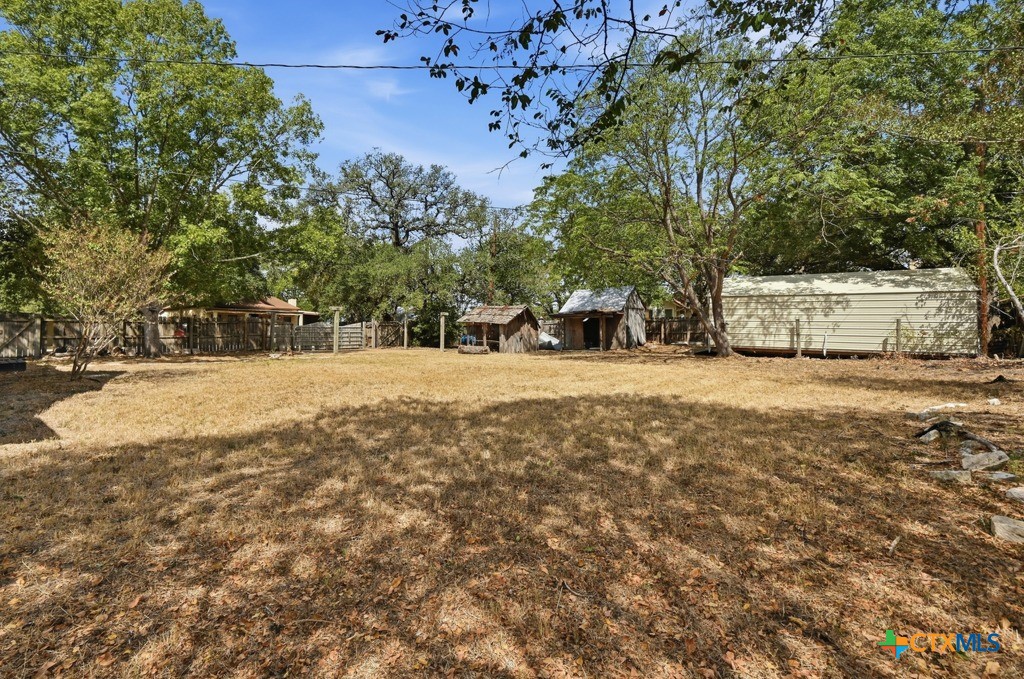 505 E Houston Street Property Photo 25