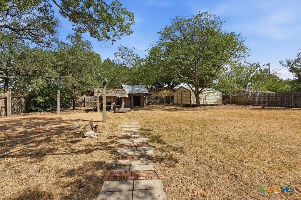 505 E Houston Street Property Photo 26