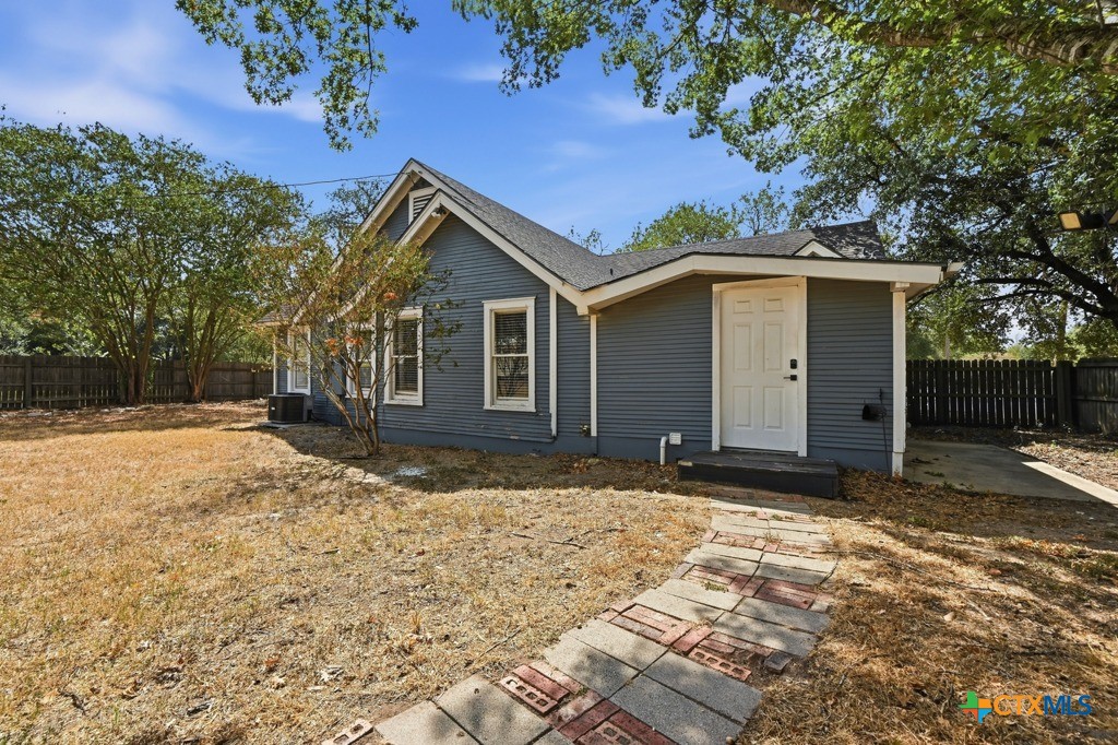 505 E Houston Street Property Photo 27
