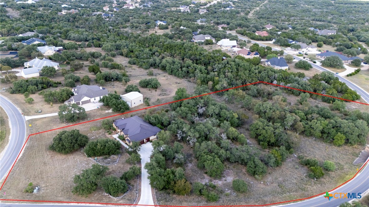 611 Shady Hollow Property Photo 34