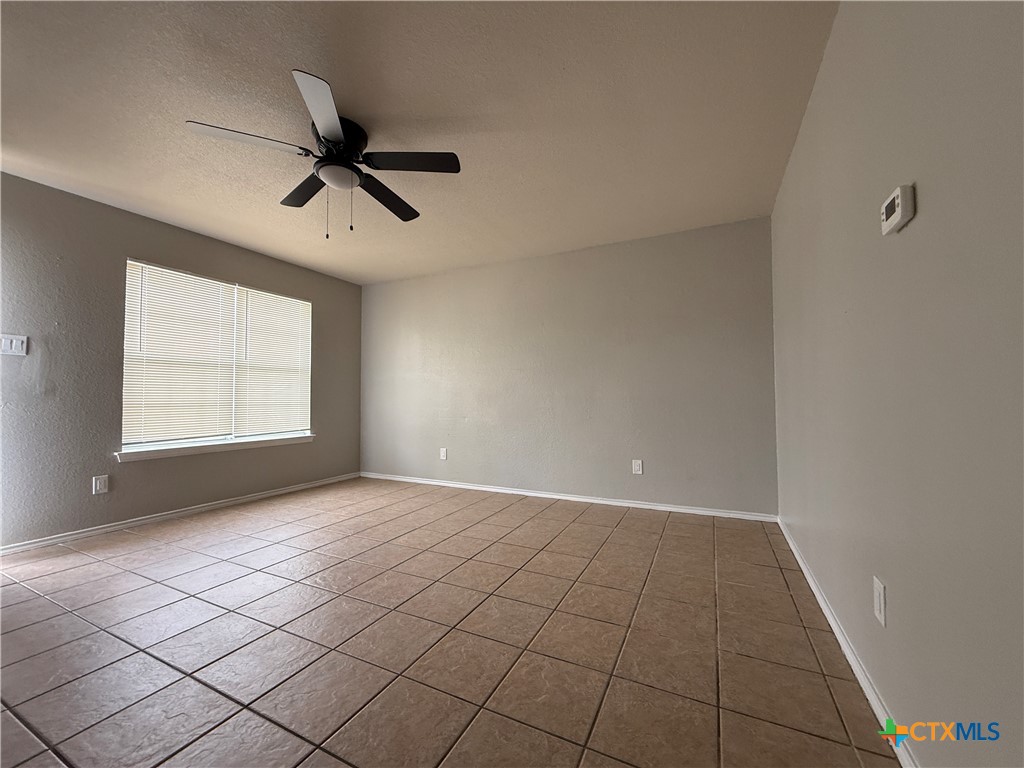 1310 Dugger Circle Property Photo 2