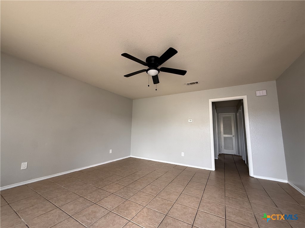 1310 Dugger Circle Property Photo 3