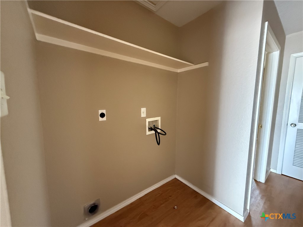1310 Dugger Circle Property Photo 13