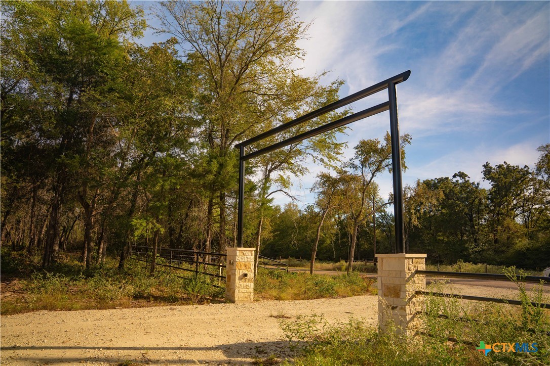 12424 Red Hill Road Property Photo 1