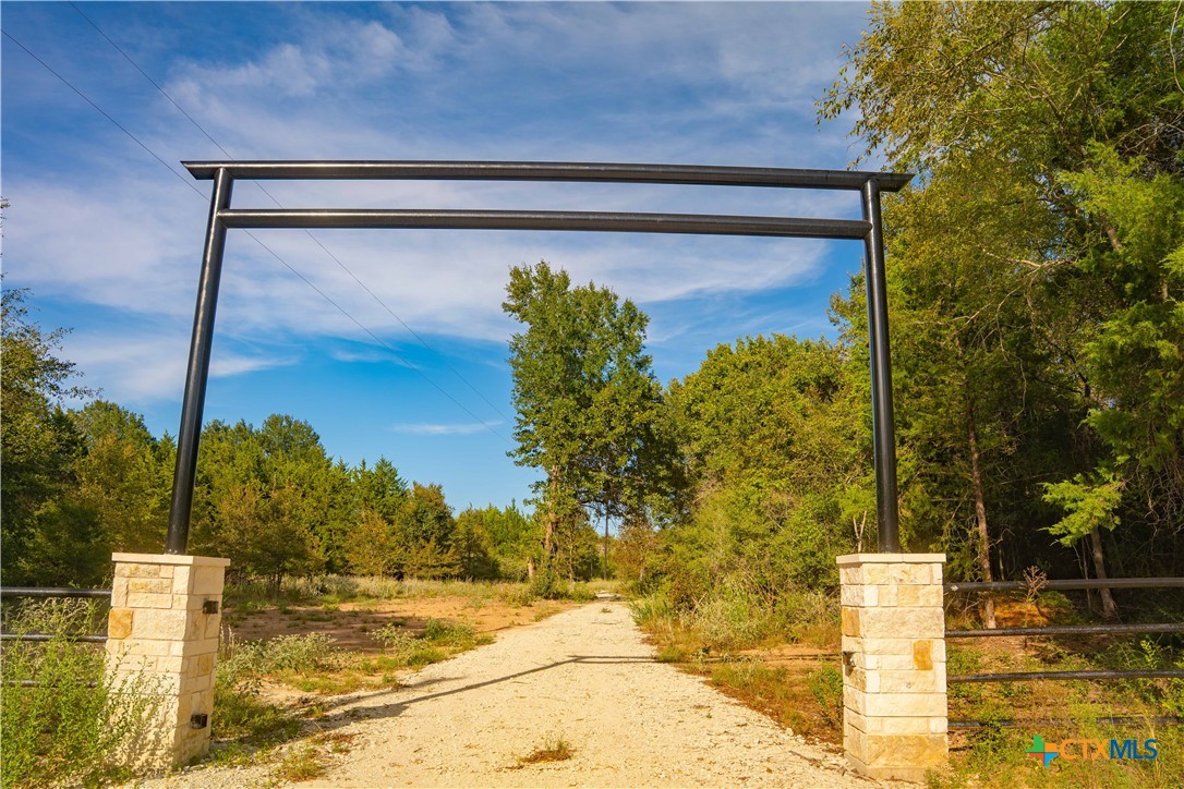 12424 Red Hill Road Property Photo 16
