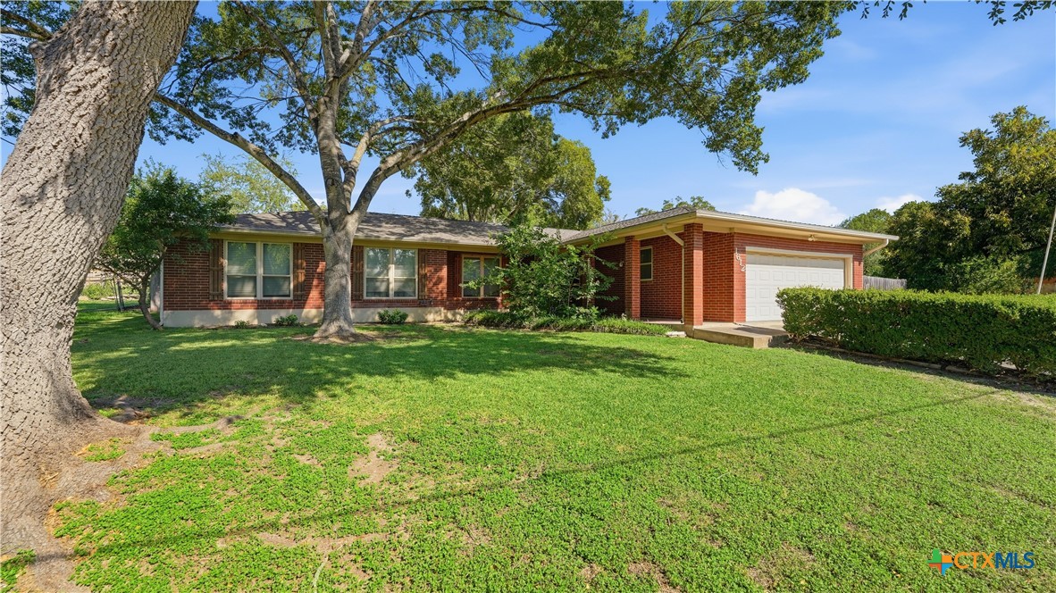 1612 Kraft Ln Property Photo 1