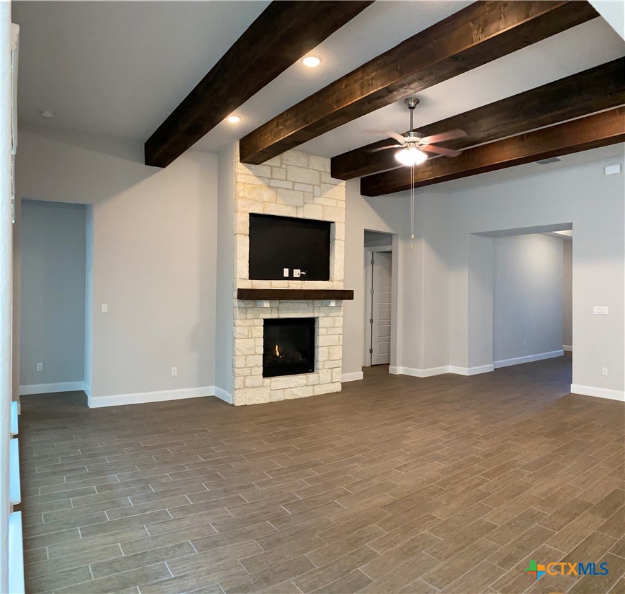 1145 Carriage Loop Property Photo 9