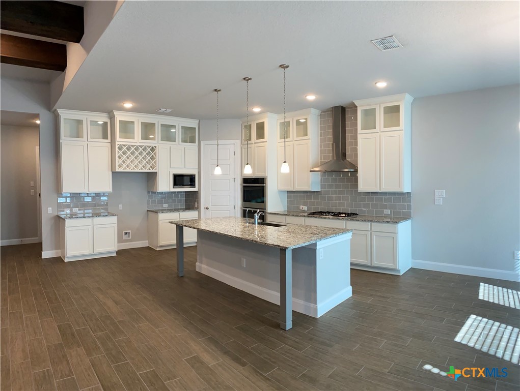 1145 Carriage Loop Property Photo 10
