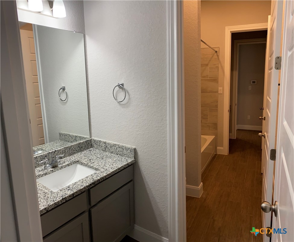 1145 Carriage Loop Property Photo 27