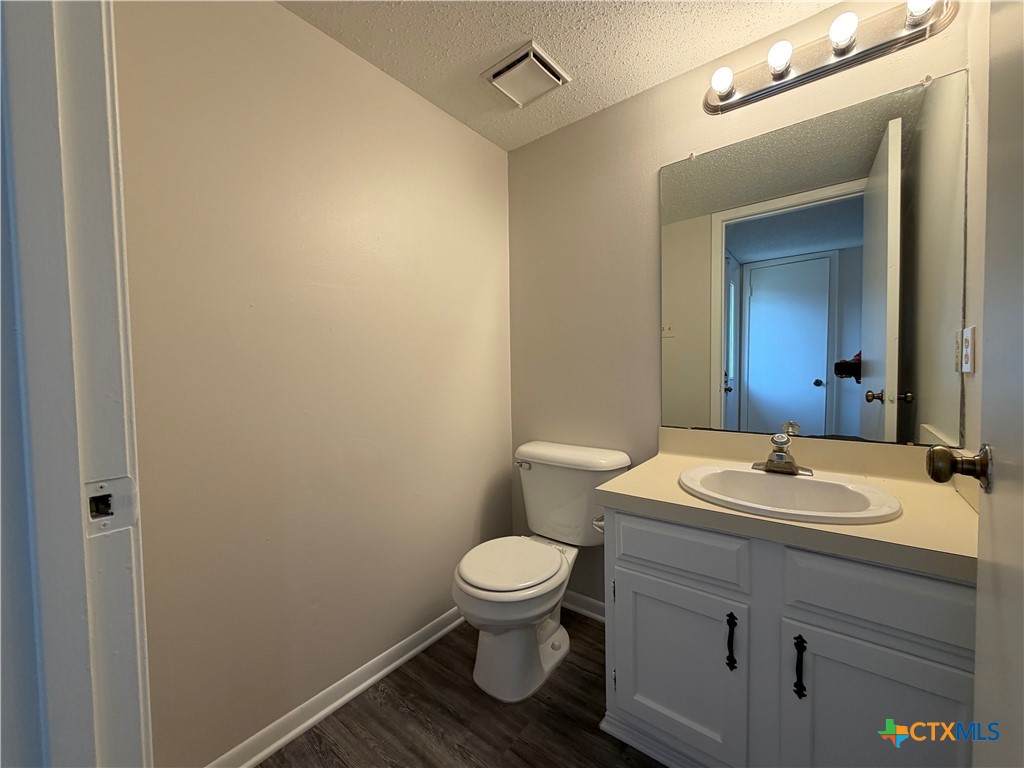 114 Kreekview Drive Property Photo 6