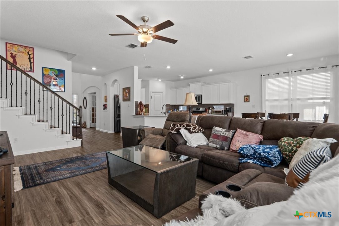 12202 Perritos Place Property Photo 21